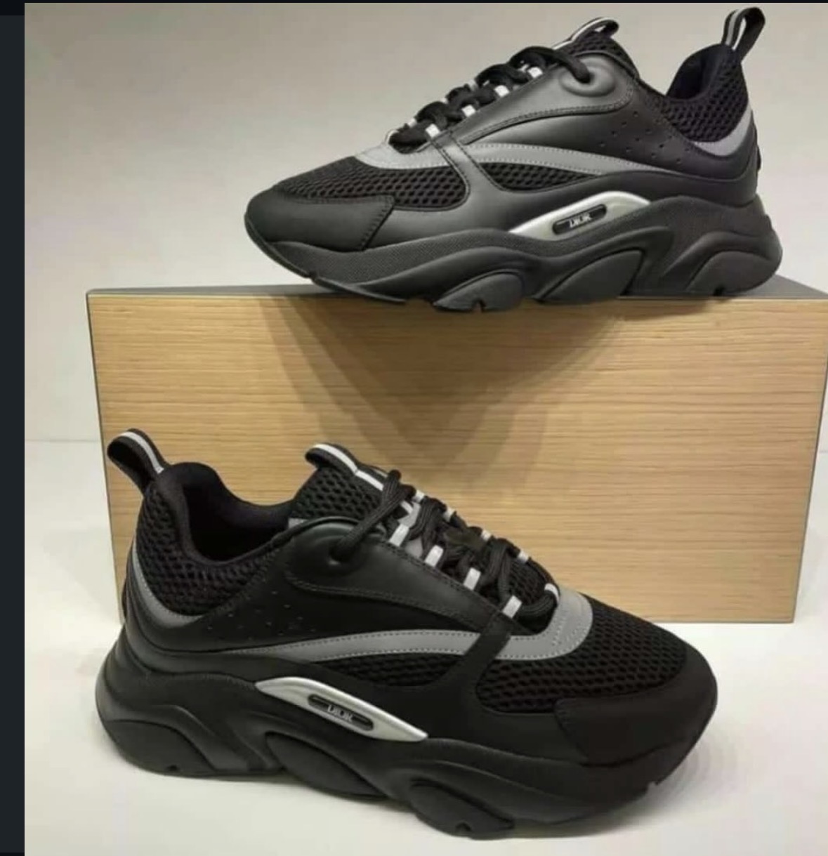 Dior B22 — Black / Grey